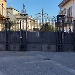 Frühstückspension Sarti *